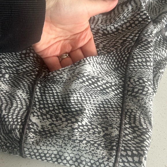 Lululemon Align Crop 21” Women’s 10 Swerver Vapor Metal Grey - Picture 7 of 7